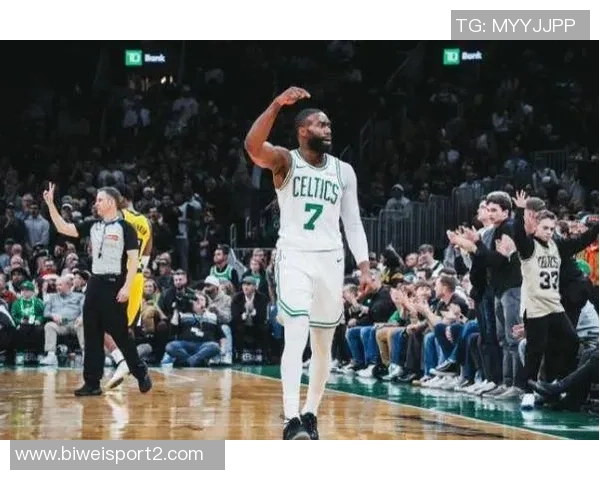 凯尔特人次节火力全开狂轰48分轻松领先魔术23分展现强大实力